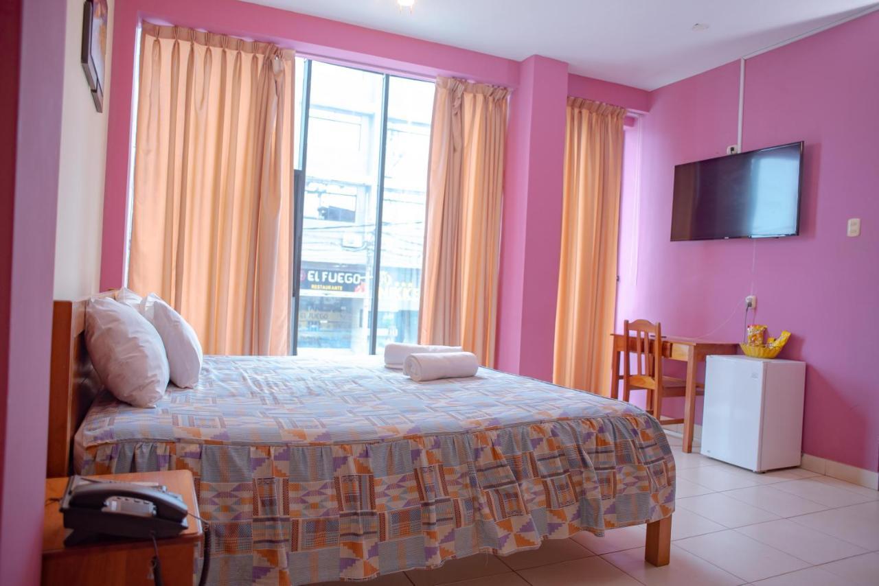 Hotel Jhor Bush Pucallpa Exteriör bild