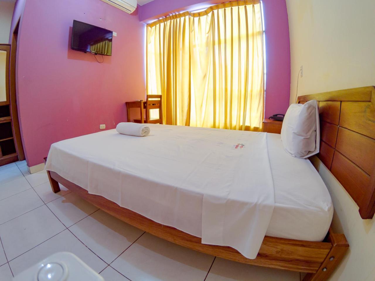 Hotel Jhor Bush Pucallpa Exteriör bild