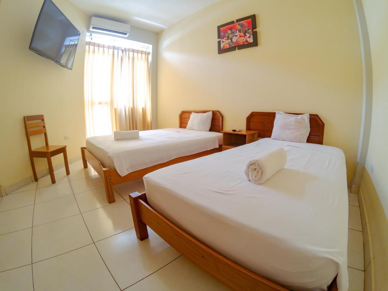 Hotel Jhor Bush Pucallpa Exteriör bild