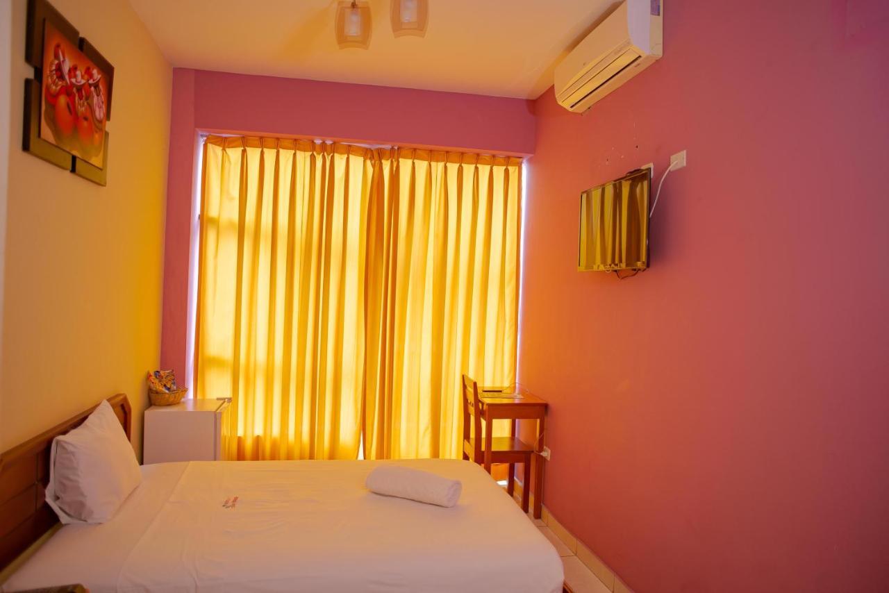 Hotel Jhor Bush Pucallpa Exteriör bild